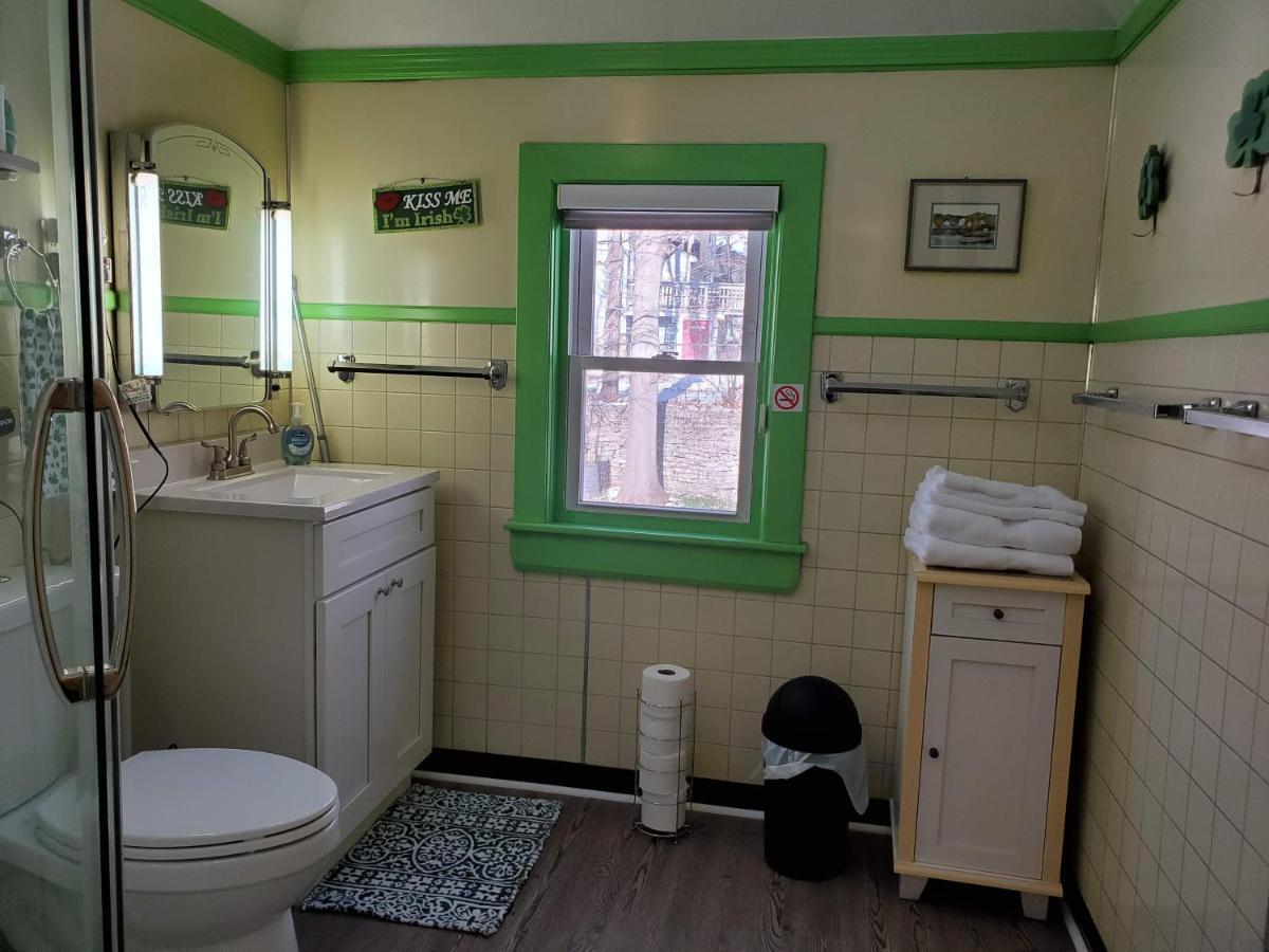 Quadruple Room with Private Bathroom,951518383:JPEG